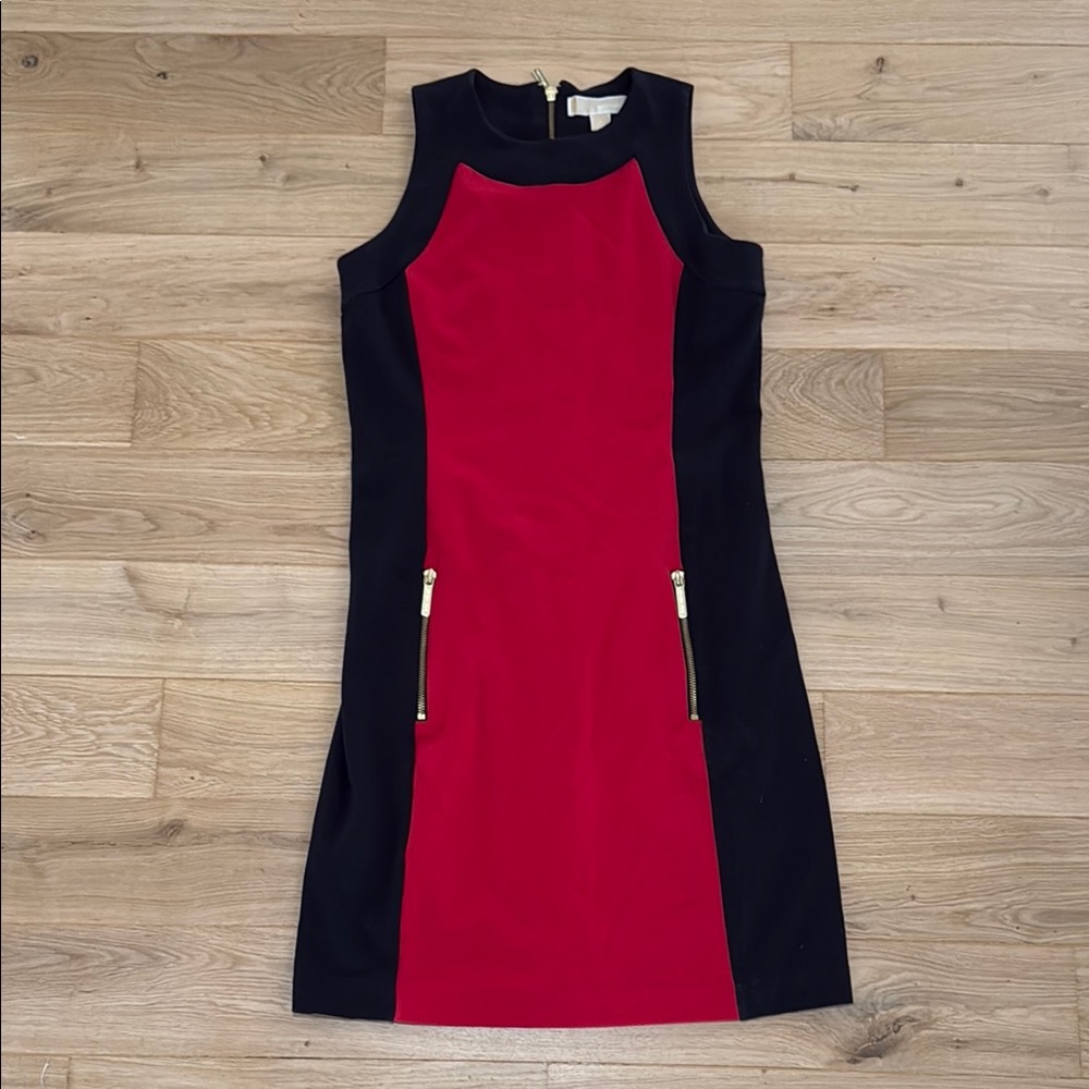 Elegant Red and Black Sleeveless Dress
